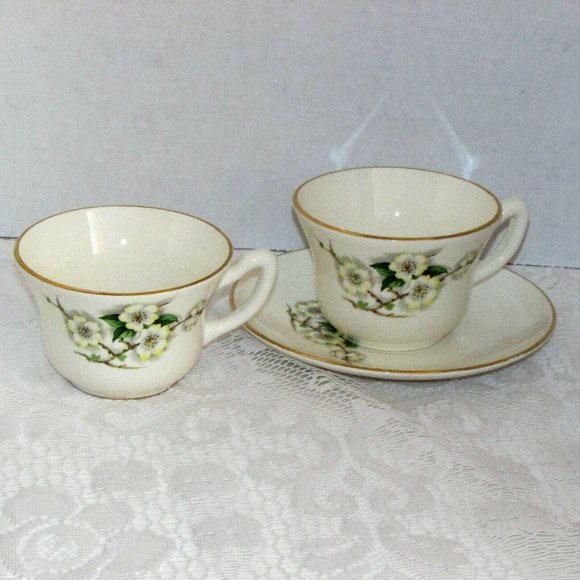 3 pc Georgian China Spring Blossom 2 Coffee Cups 1 Saucer 22 kt Gold Rim Teacups - Picture 3 of 10